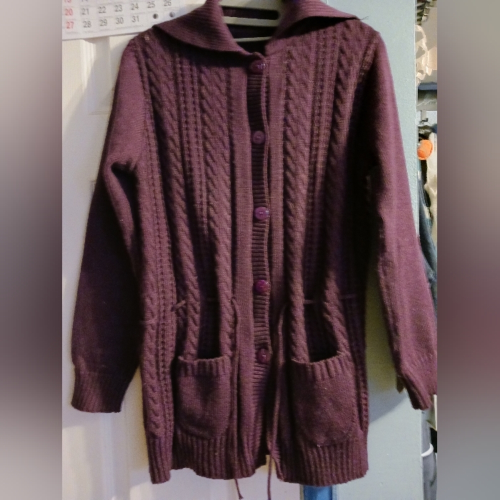 Sweater - Picture 2 of 7